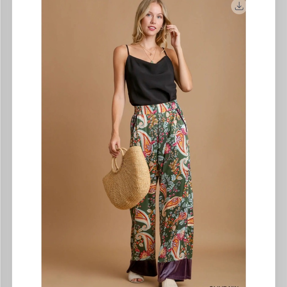 795. Paisley wide leg velvet detail silky pant in green